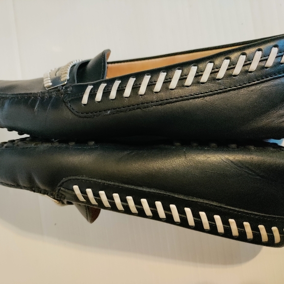 TOD'S Black  LEATHER LOAFERS WITH METAL APPLICATION AND NUBBED RUBBER SOLE 39 - Picture 11 of 14